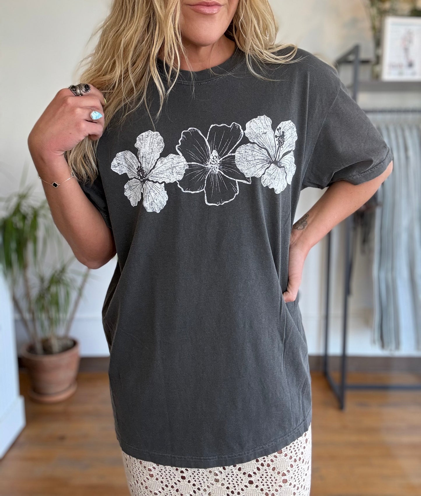 Hibiscus Vintage Oversized Tee