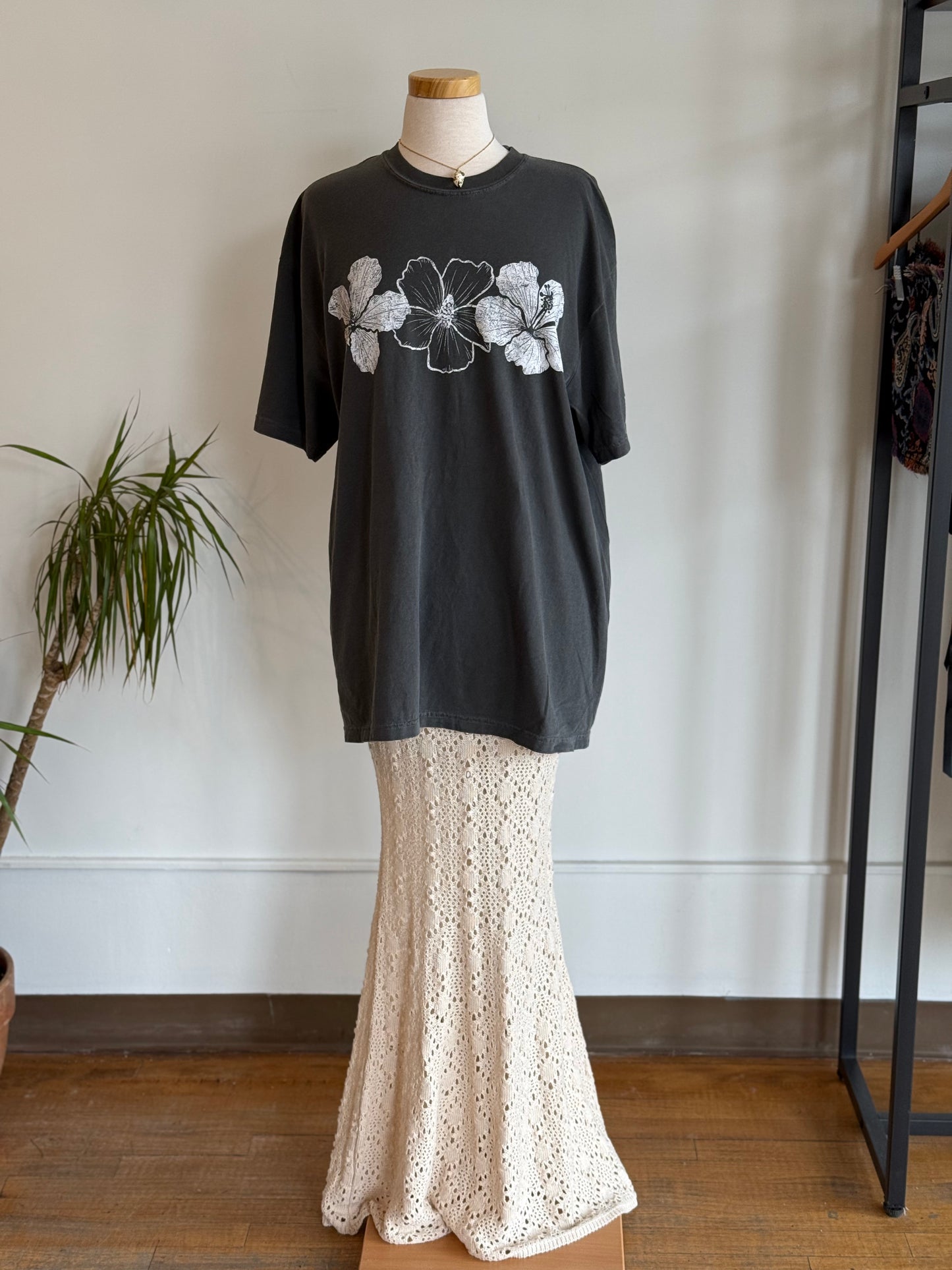 Hibiscus Vintage Oversized Tee