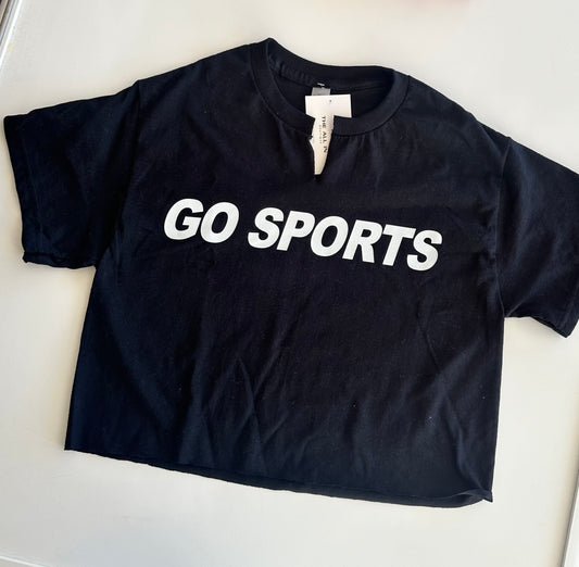 Go Sports Cropped Tee