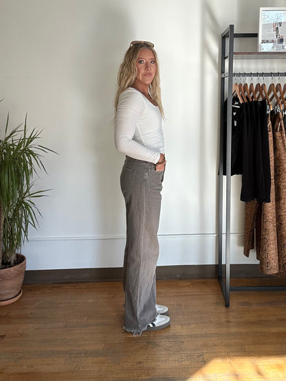 Leslie 90's Vintage Super High Rise Flare