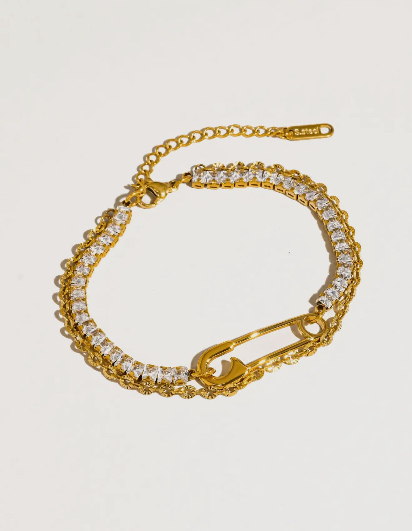 Acier 18K Gold Non-Tarnish Glam Rhinestone Clip Bracelet