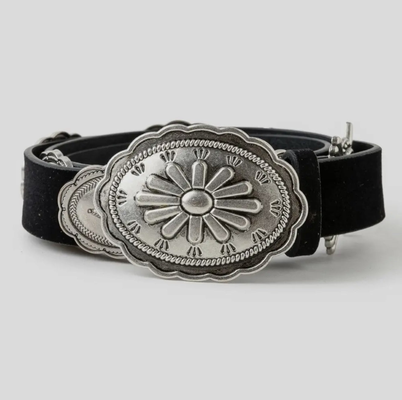 Western Oval Floral Buckle Belt